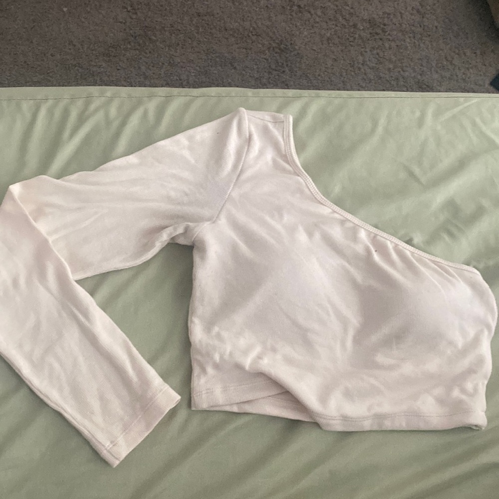 1 sleve top in beautiful cream color